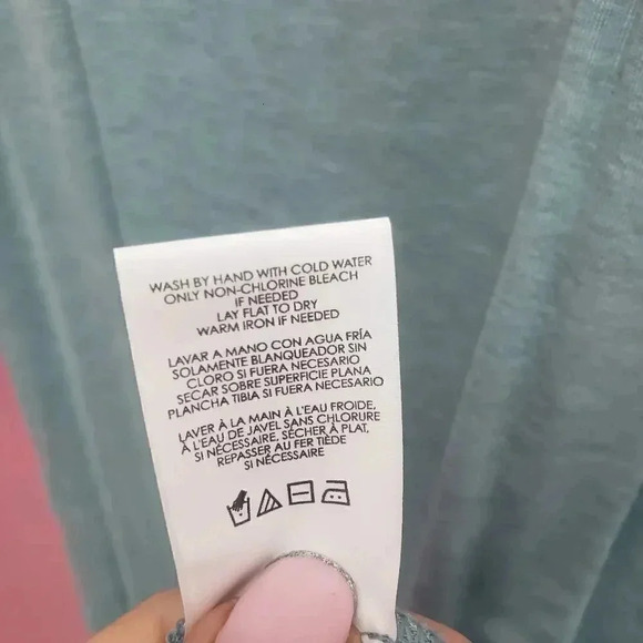 CAbi Style #5197 Iris Tank - Picture 7 of 7